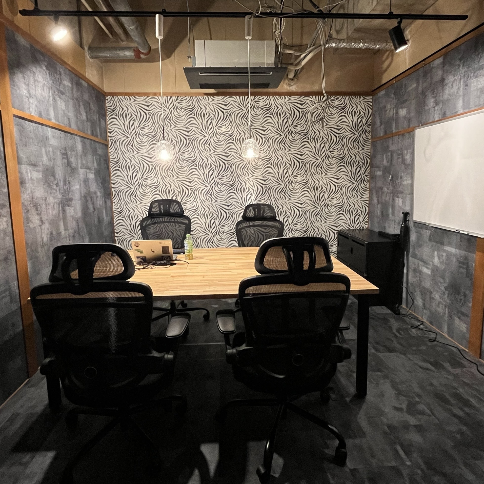 Izu Leading Officeのオフィス空間